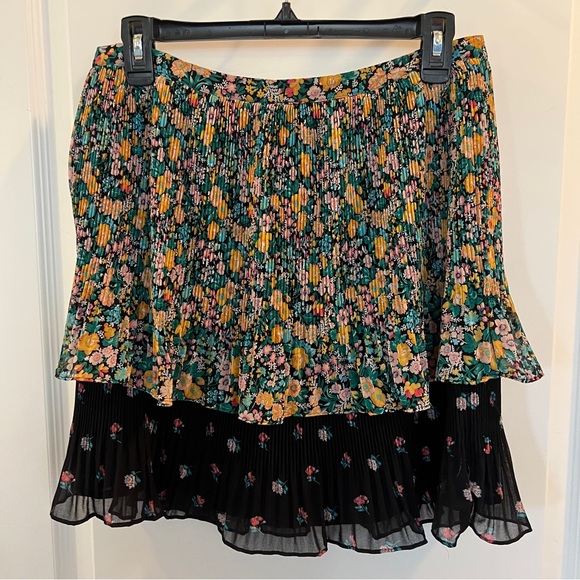 Oasis NWT Womens Size 4 Vibrant Tiered Pleated Floral & Flirty Mini Skirt - Picture 12 of 14